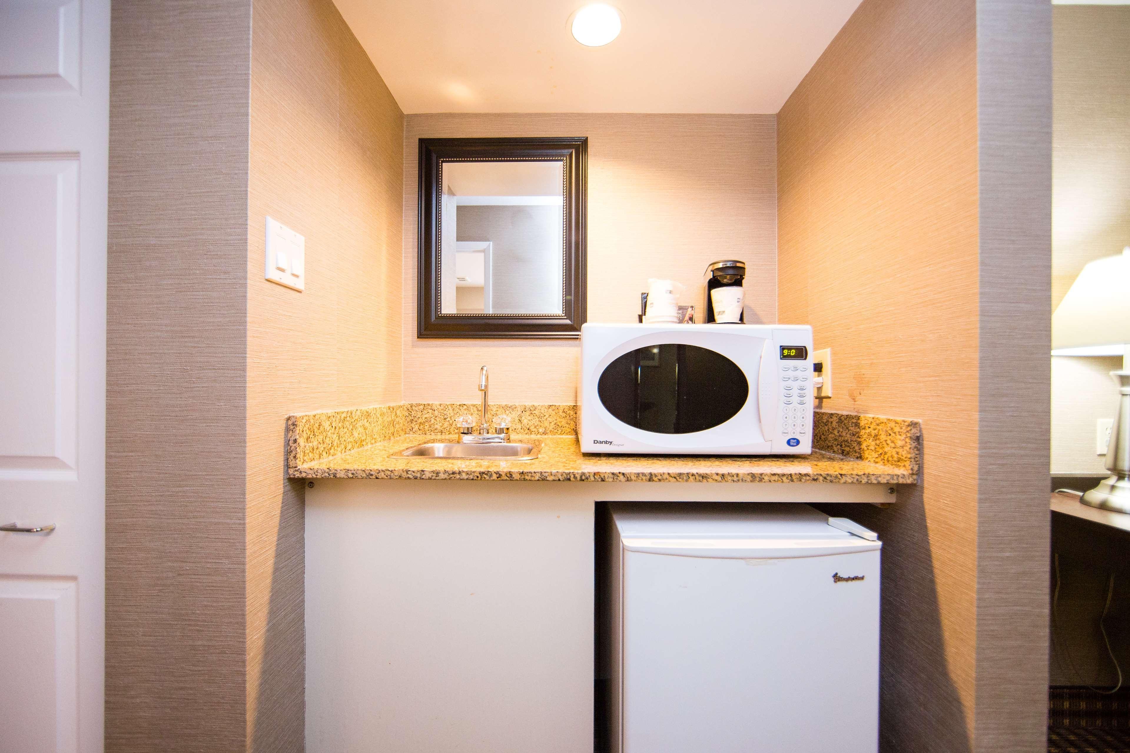 Best Western Plus Ottawa Kanata Hotel And Conference Centre מראה חיצוני תמונה